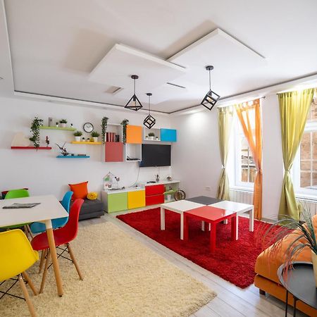 Old Town Colorful Two-Bedroom Apartment Saraybosna Dış mekan fotoğraf